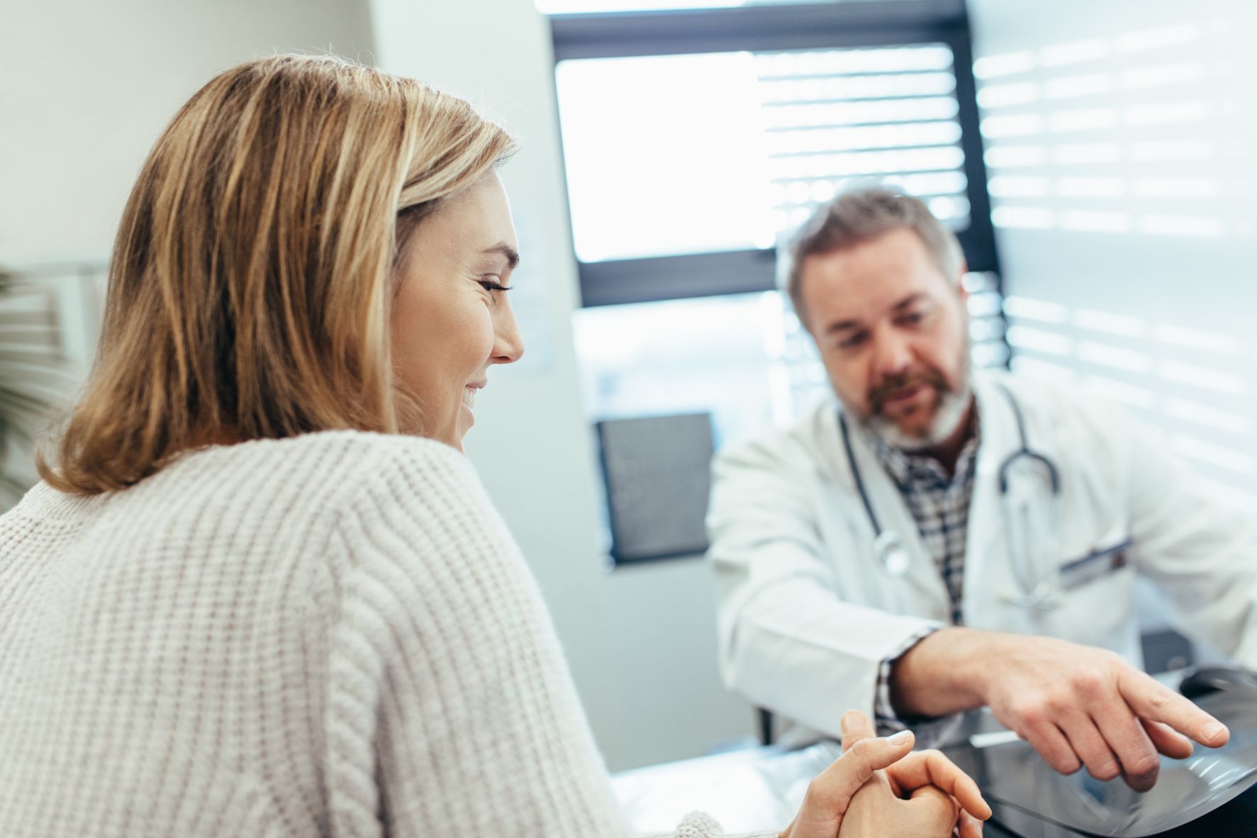 Doctor and patient in conversation